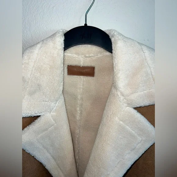 Blank NYC Feels Natural Tan Faux Fur Coat Sherpa Lined - Picture 8 of 9